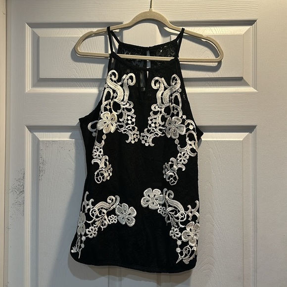 NWT! INC Black and White Floral Lace Halter Tank Top L - Picture 2 of 8